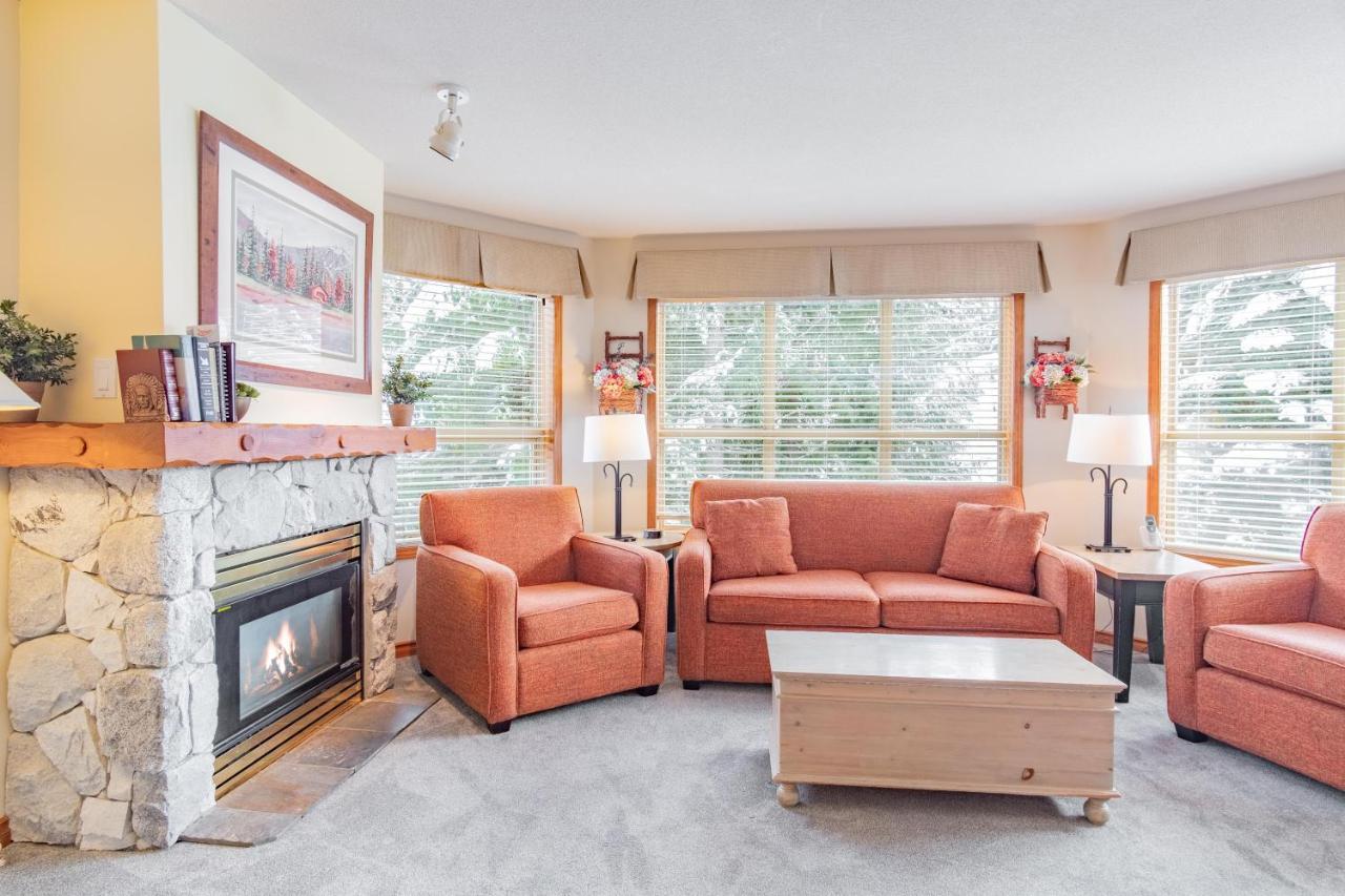 The Best Ski In Ski Out Two Bedroom Condo At Aspens Whistler Eksteriør billede