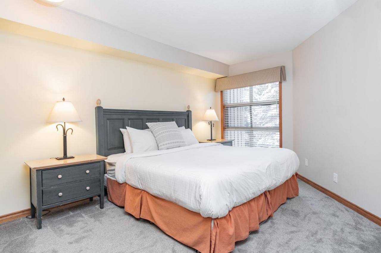 The Best Ski In Ski Out Two Bedroom Condo At Aspens Whistler Eksteriør billede