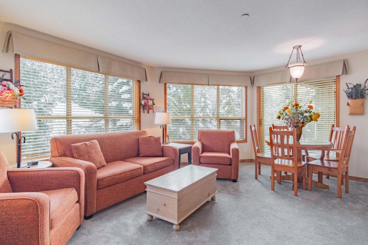The Best Ski In Ski Out Two Bedroom Condo At Aspens Whistler Eksteriør billede