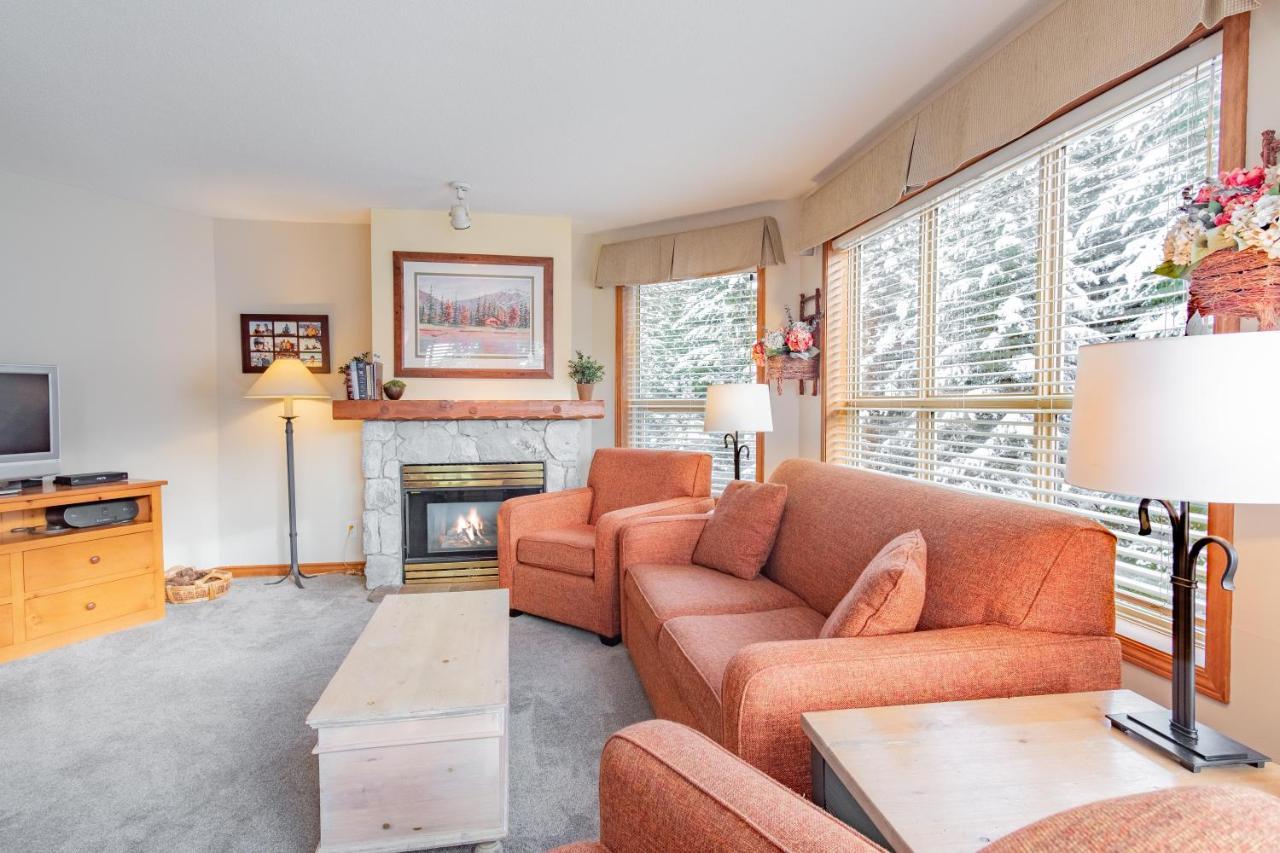 The Best Ski In Ski Out Two Bedroom Condo At Aspens Whistler Eksteriør billede