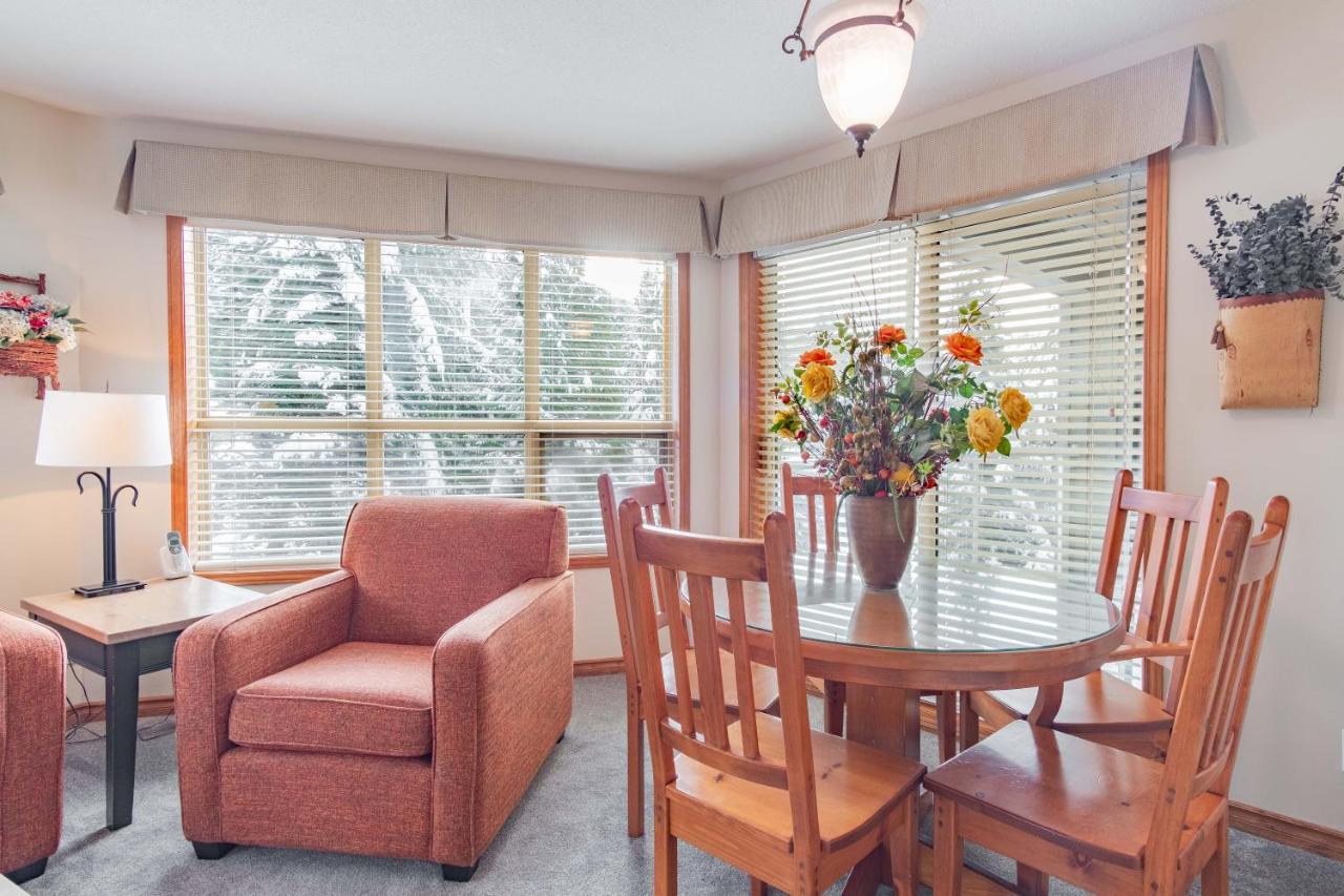 The Best Ski In Ski Out Two Bedroom Condo At Aspens Whistler Eksteriør billede